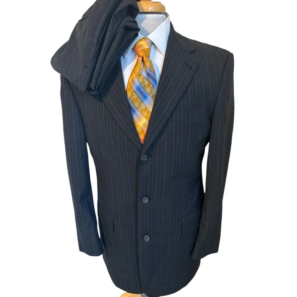 Hart Schaffner Marx Gold Trumpeter Gray Stripe Suit 38R Pants 32 x 30 Vintage